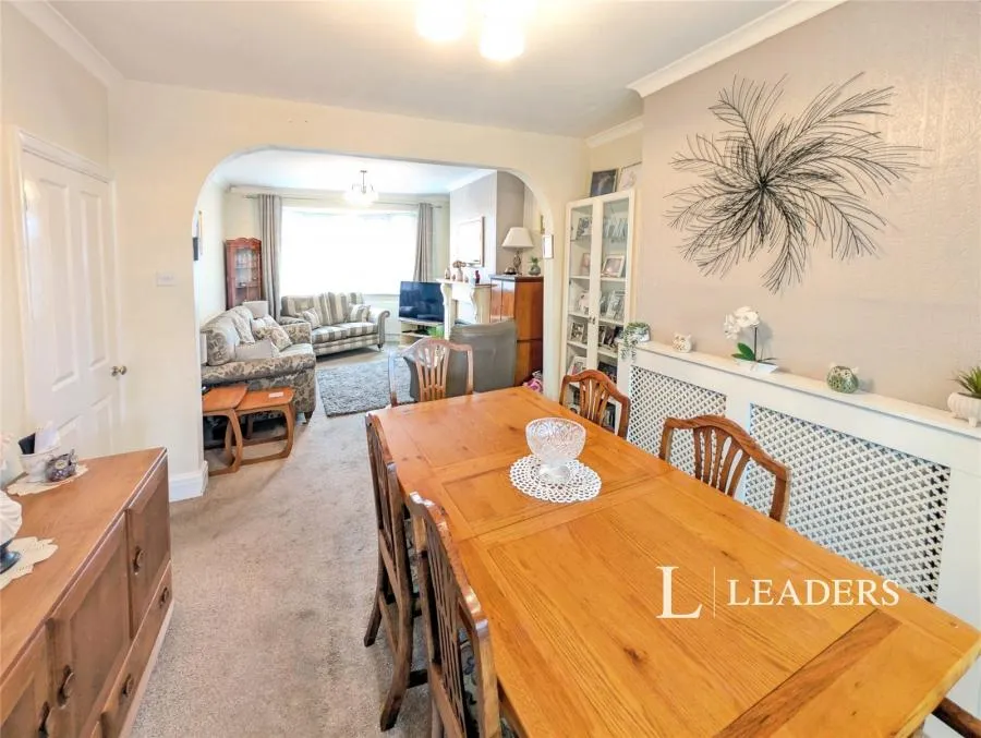 Carisbrooke Avenue, Mansfield, NG18, photo 7