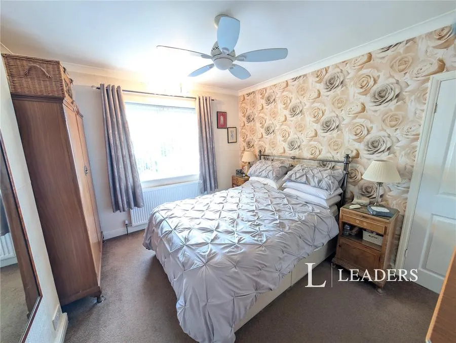 Carisbrooke Avenue, Mansfield, NG18, photo 16