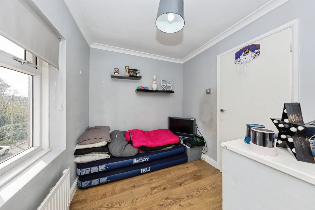 Heol Llethryd, Llanelli, photo 11