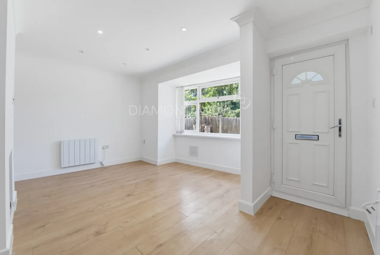 Staines Road, Feltham, TW14 0JT, photo 10