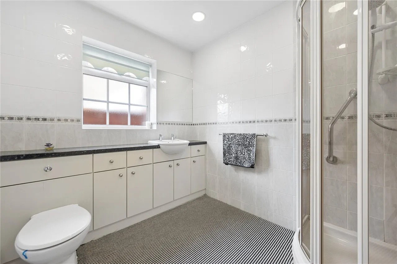 Twistfield Close, Southport, PR8, photo 11