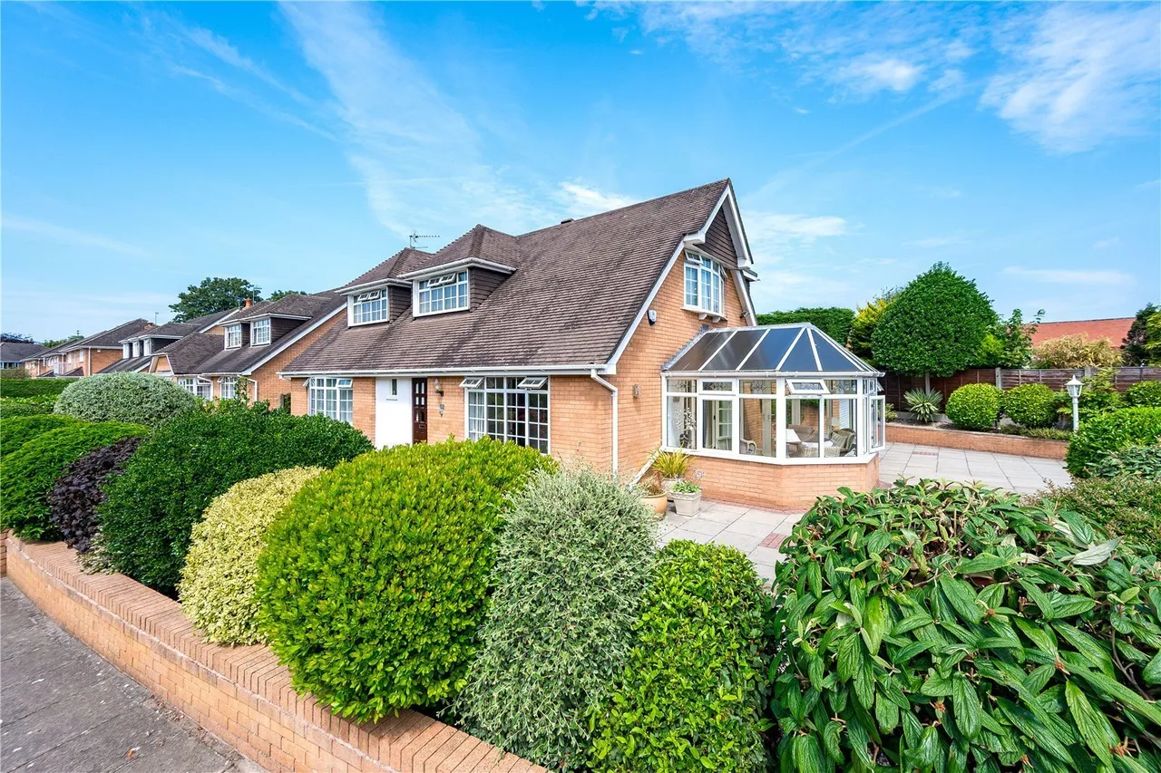 Twistfield Close, Southport, PR8, photo 25