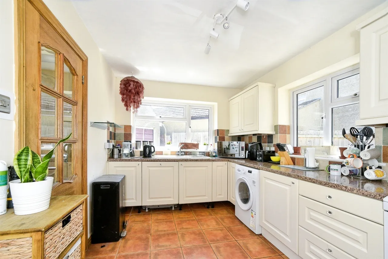 Hardens Close, Chippenham, photo 3
