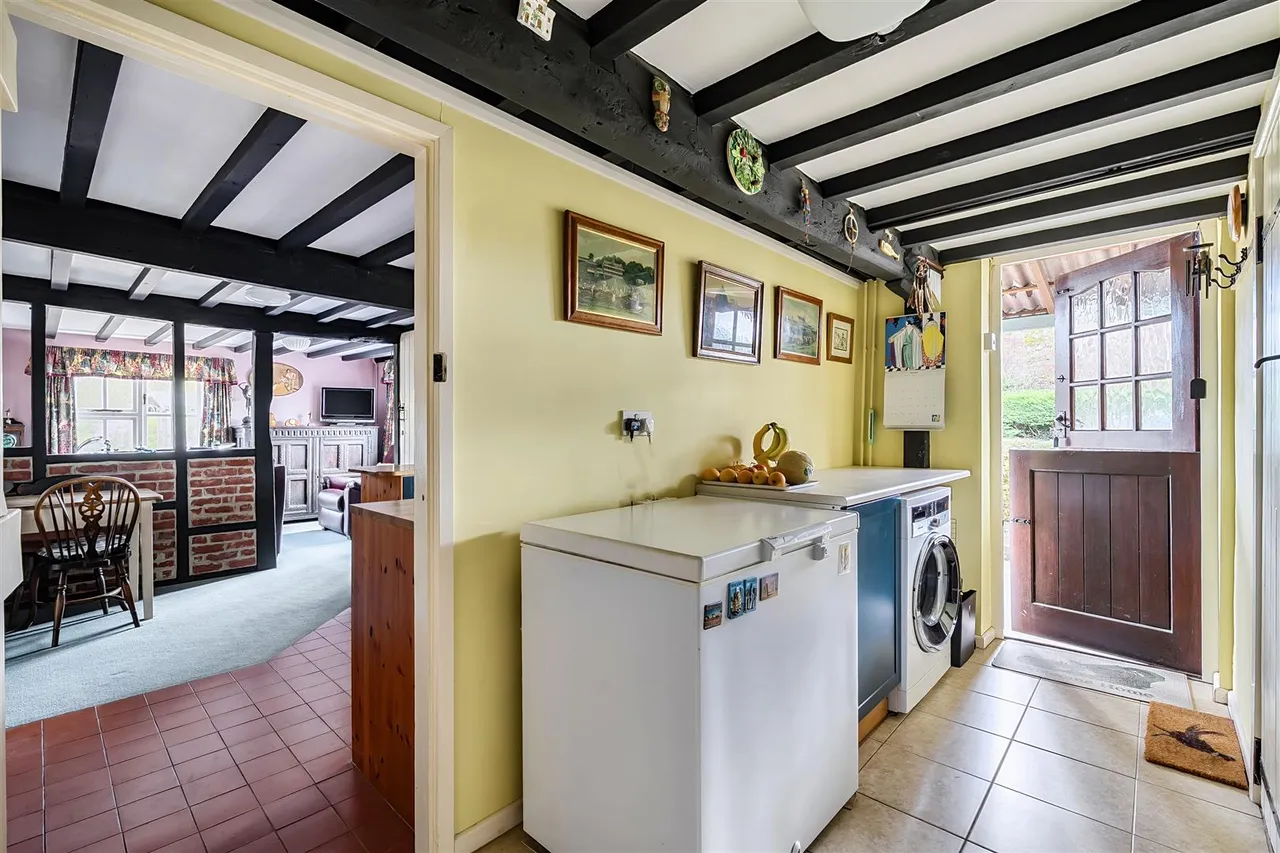 The Green, Great Cheverell, SN10, photo 22
