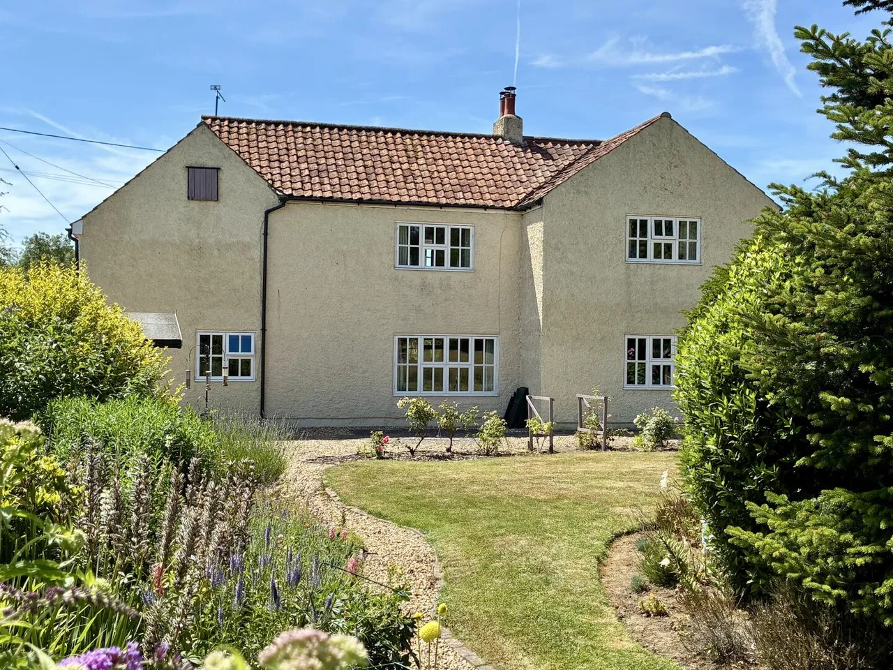 The Green, Great Cheverell, SN10, photo 4