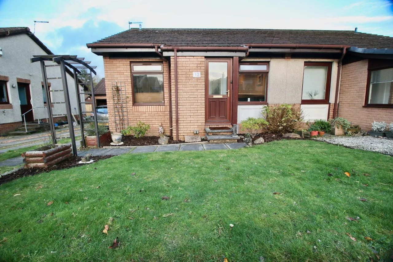 Broomknowe, Balloch, G68 9AQ, photo 2