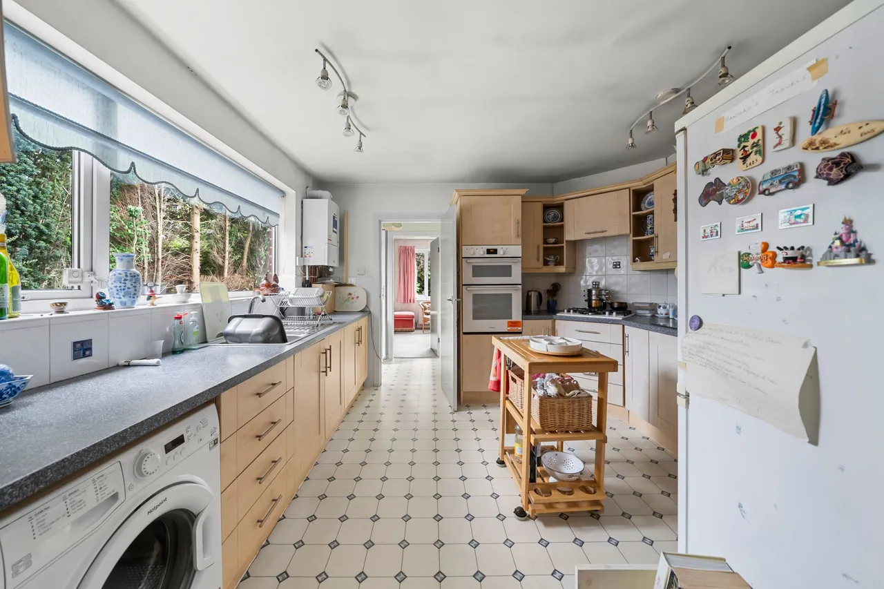 Greendale Crescent, Leigh, Leigh, WN7 2LQ, photo 5