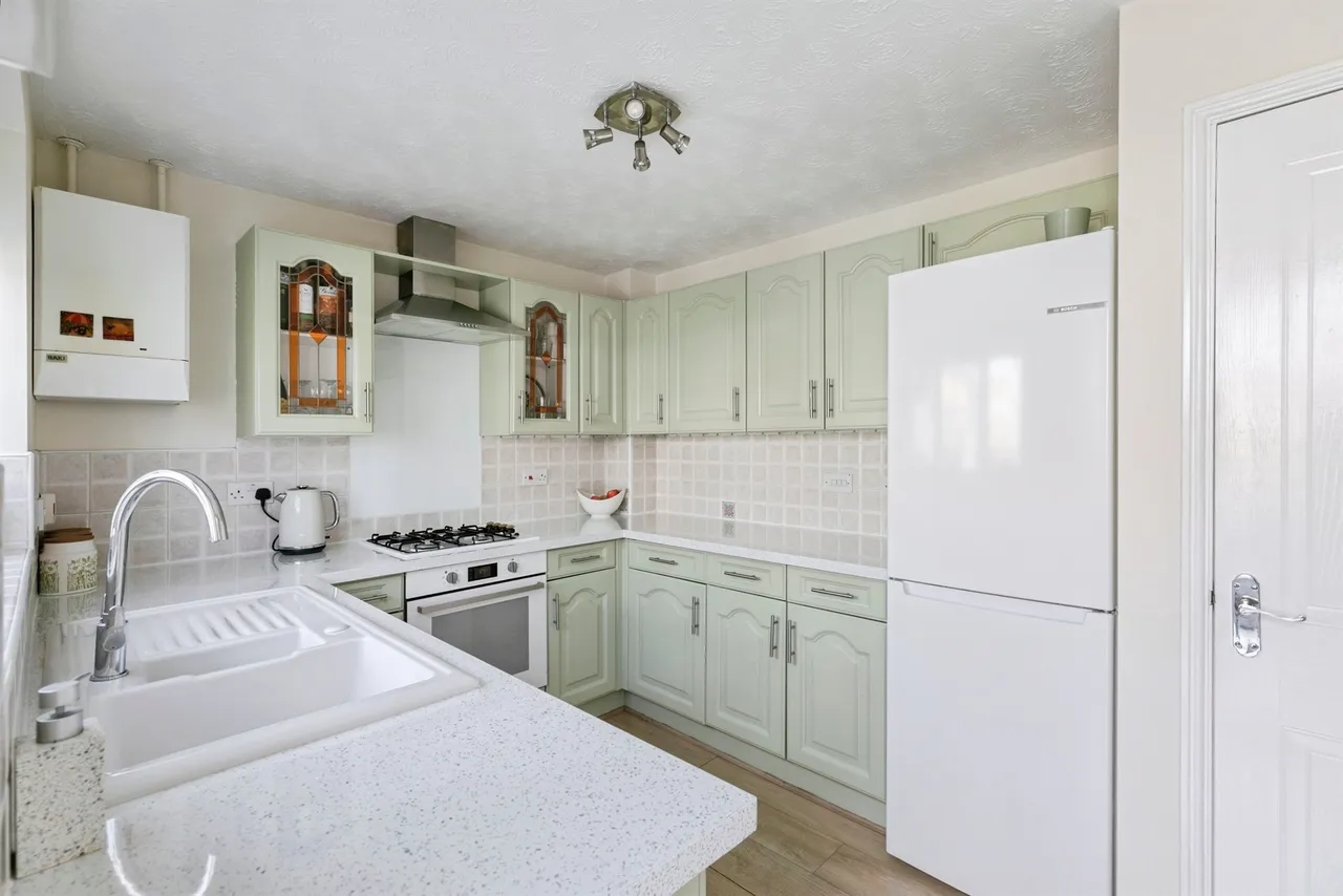 Round Hill, Darton, S75, photo 7