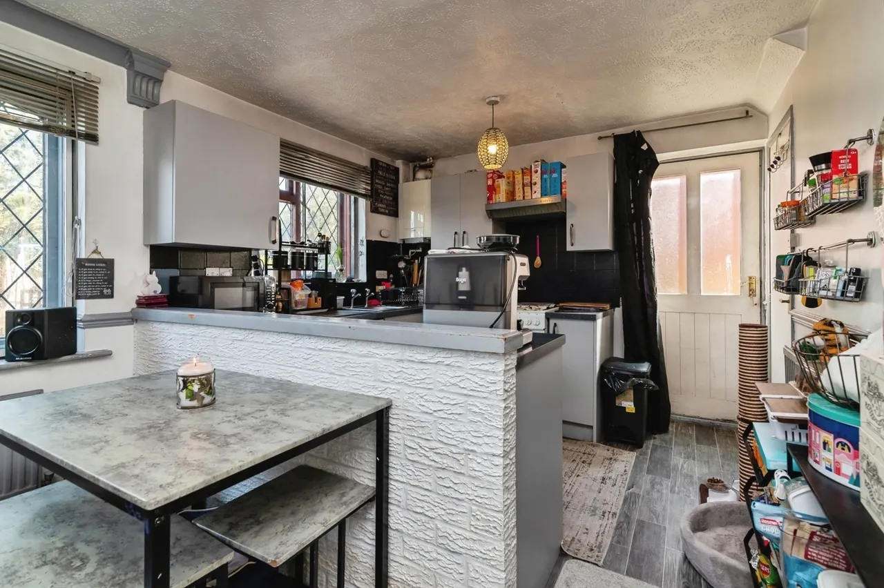 Gothic Close, Nottingham, Nottinghamshire, NG6, photo 8
