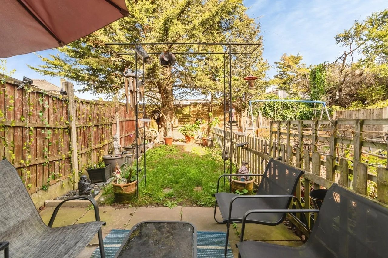 Gothic Close, Nottingham, Nottinghamshire, NG6, photo 16