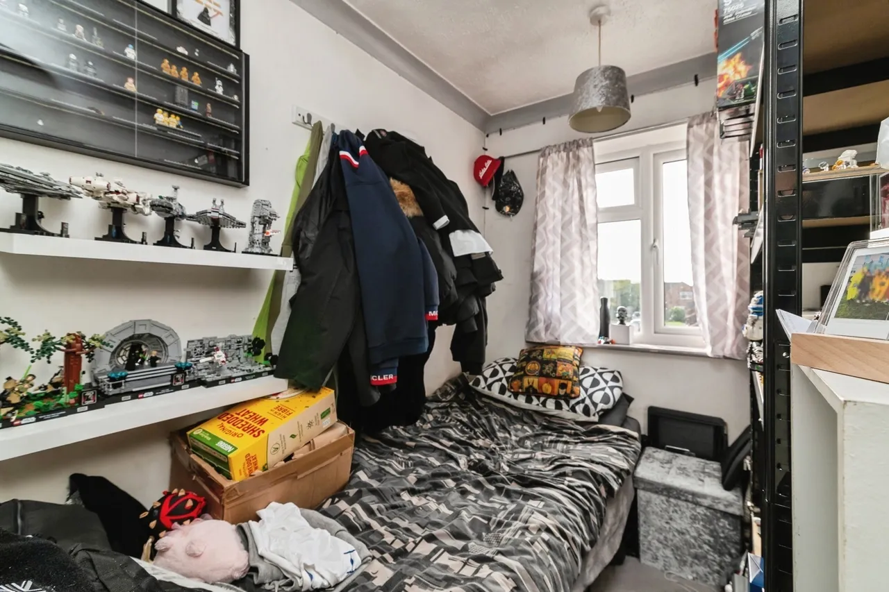 Gothic Close, Nottingham, Nottinghamshire, NG6, photo 15