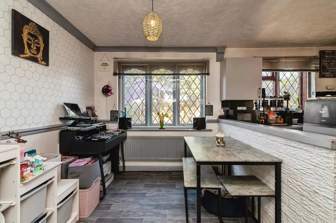 Gothic Close, Nottingham, Nottinghamshire, NG6, photo 7