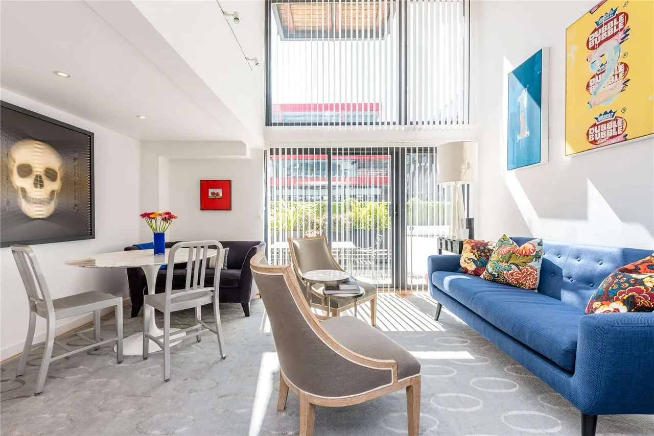 3 bed house to rent, Britton Street, Clerkenwell, EC1M