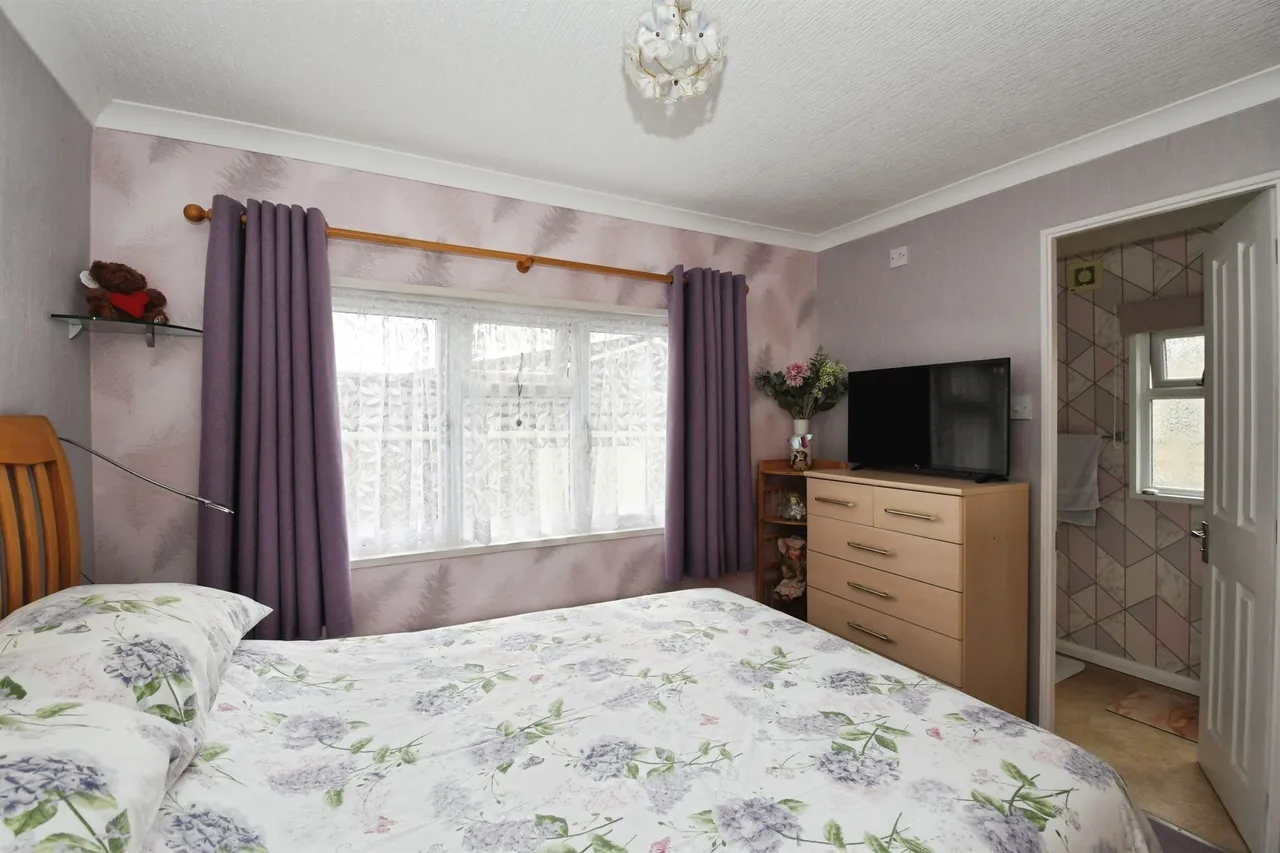 Riverbank Close, Dogdyke, LN4, photo 11