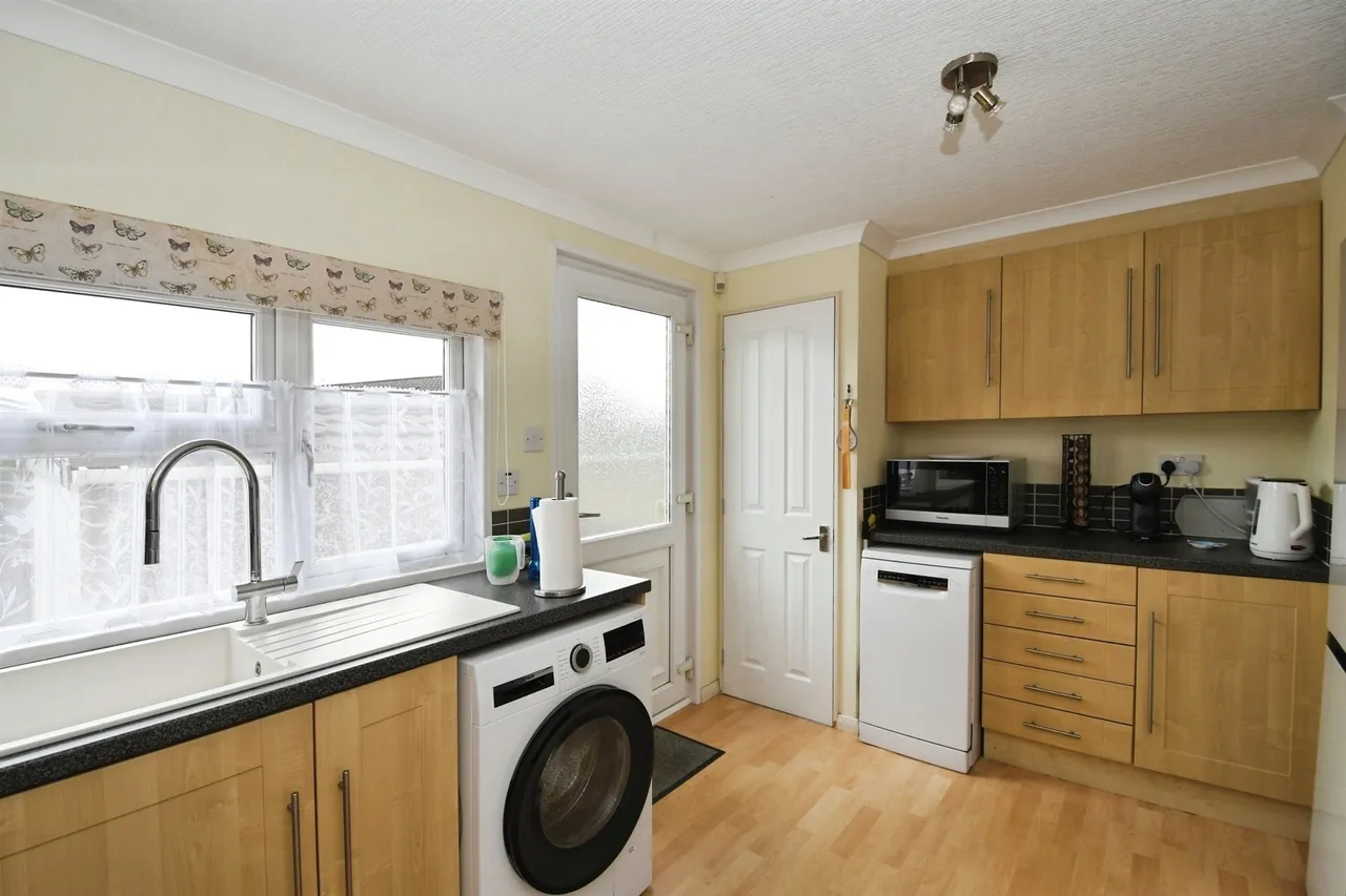 Riverbank Close, Dogdyke, LN4, photo 8