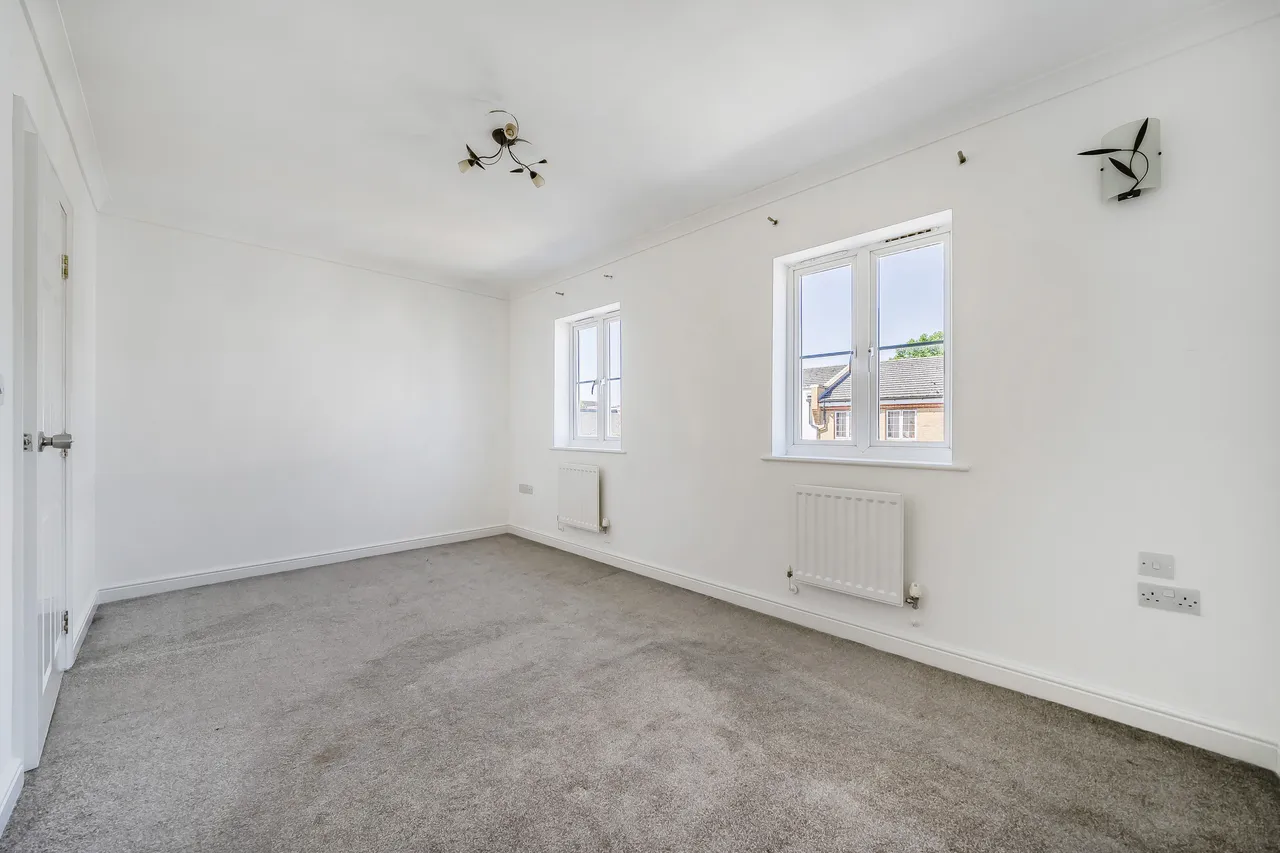 92 Chandler Way, London, photo 4
