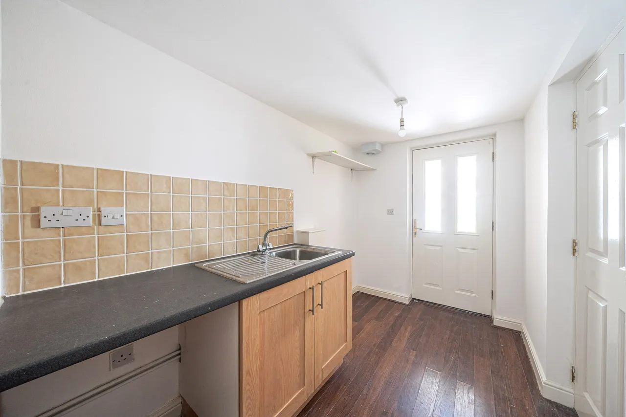 92 Chandler Way, London, photo 11