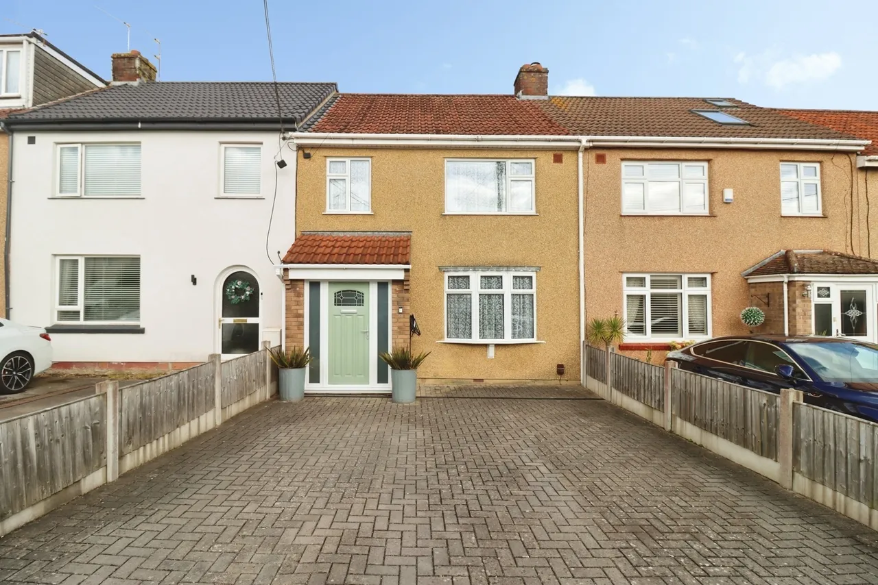 3 bed house for sale — Pettigrove Gardens, Bristol, Gloucestershire, BS15