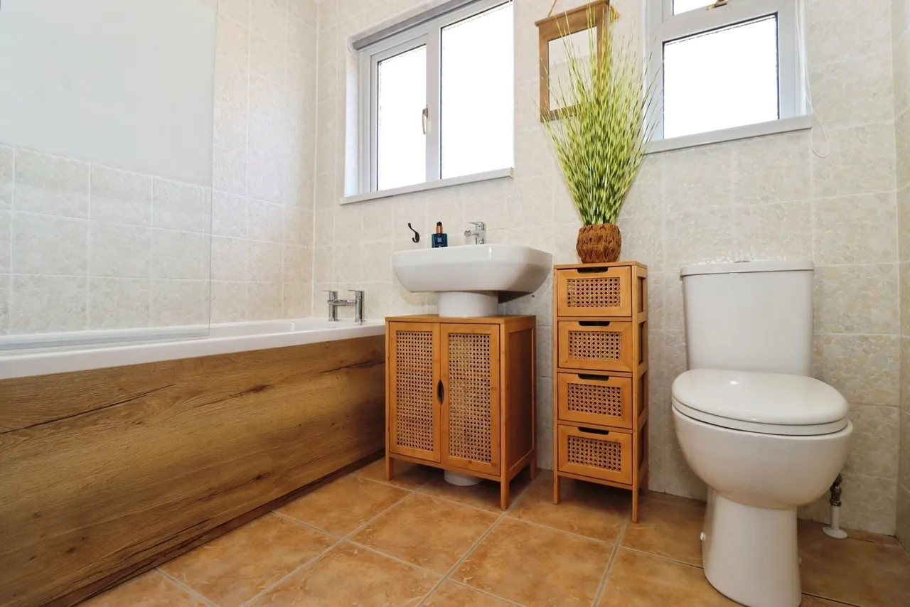 Pettigrove Gardens, Bristol, Gloucestershire, BS15, photo 18