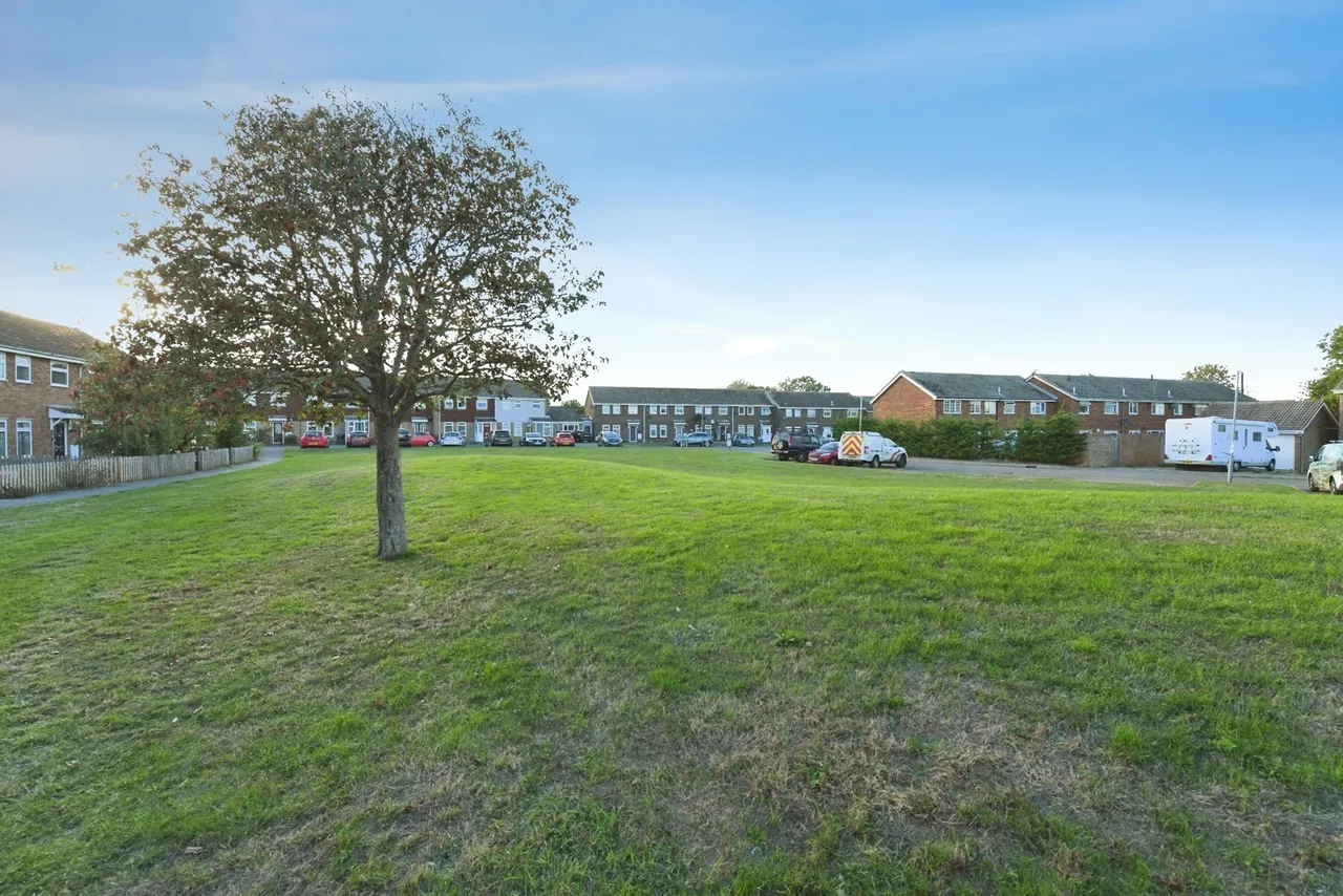 The Leas, Burnham-On-Crouch, CM0, photo 17