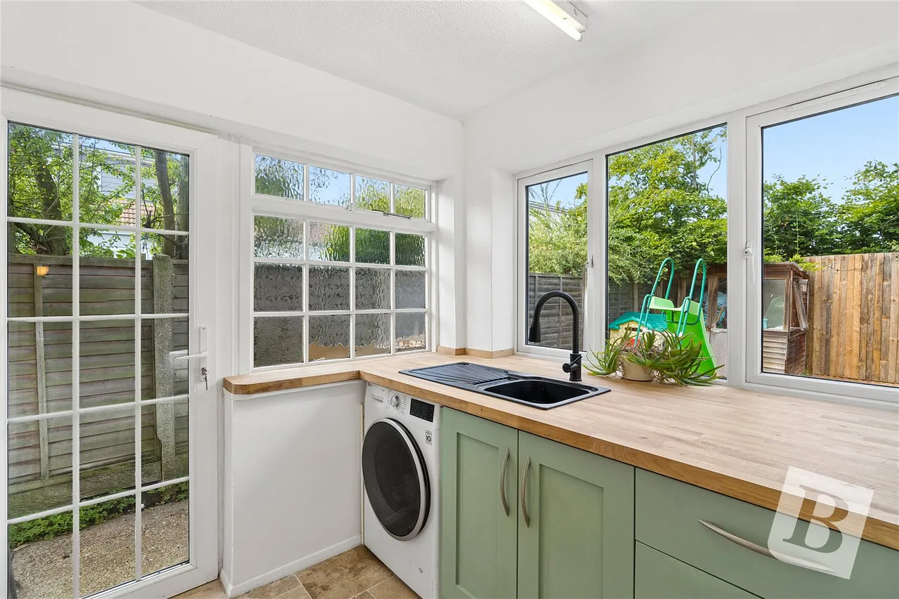 Regency Close, Wickford, Essex, SS11, photo 7