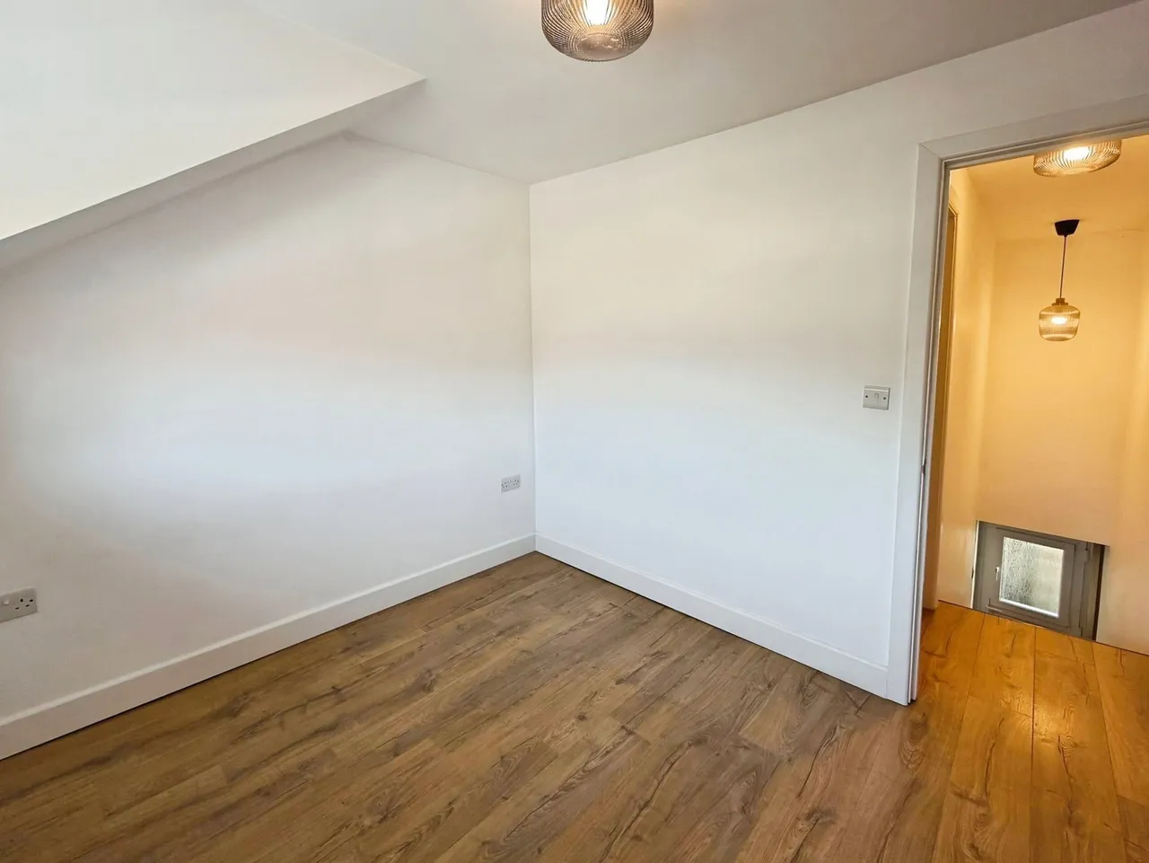 Burrows Road, Skewen, SA10, photo 15