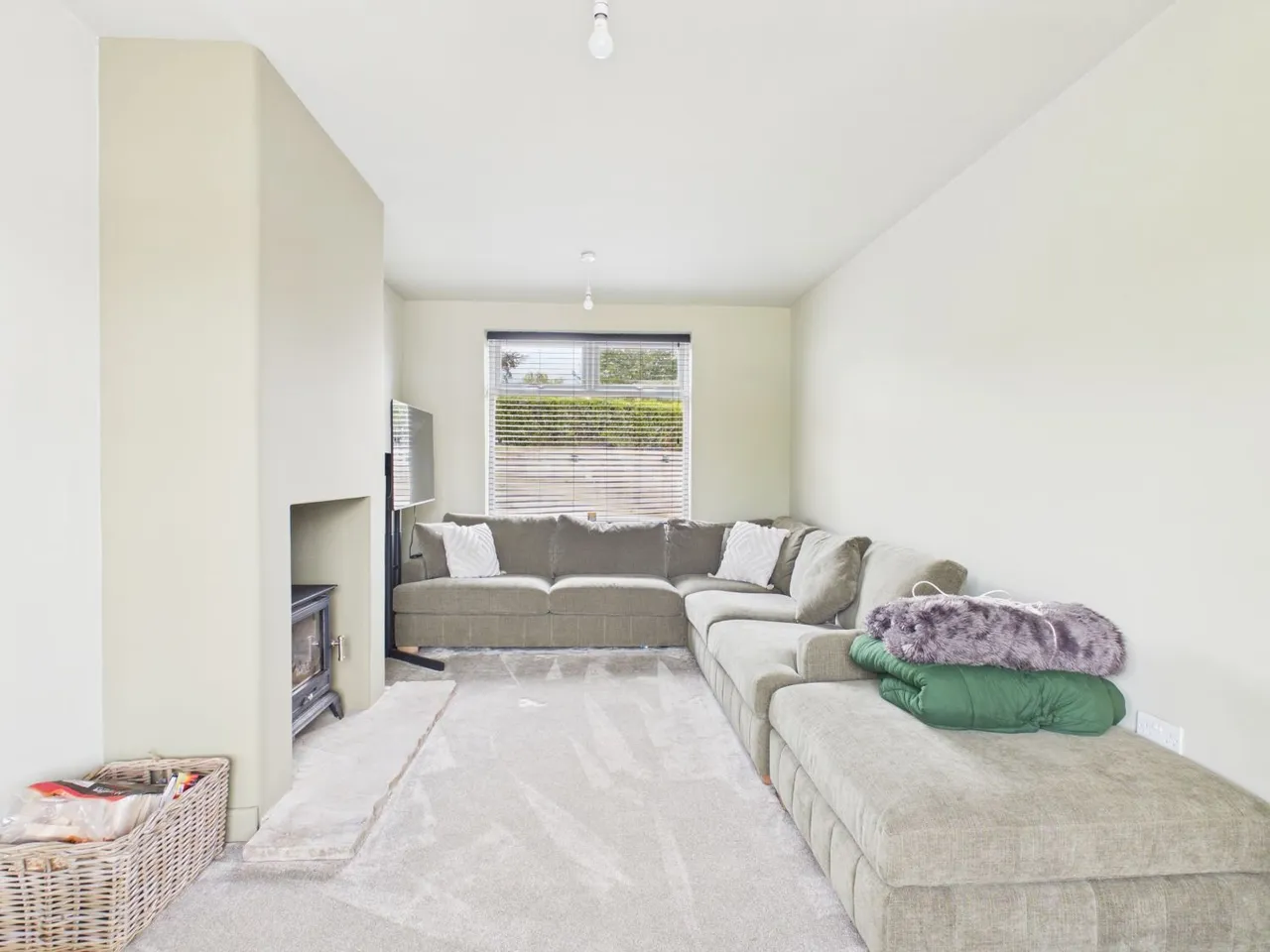 Waverley Road, Hyde, SK14, photo 3