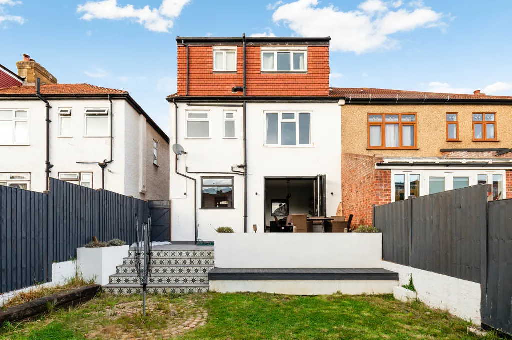 Egmont Road, London, KT3, photo 13