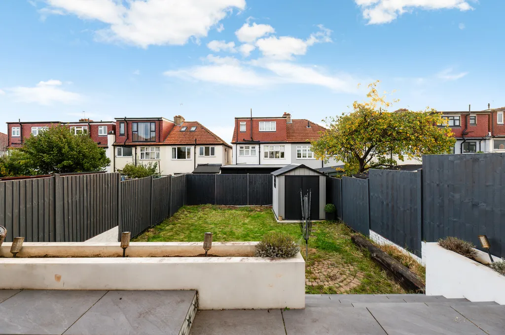 Egmont Road, London, KT3, photo 12