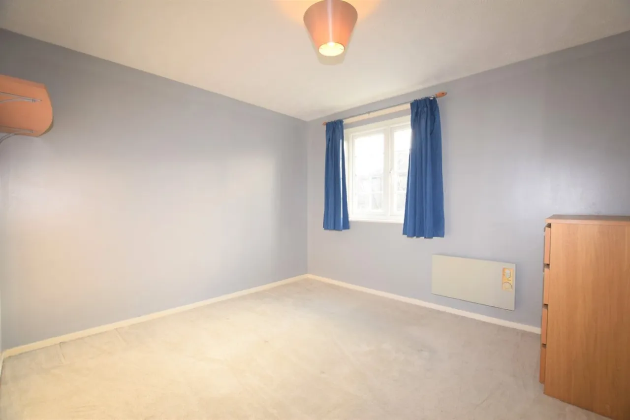 Greenhead Court, Huddersfield, HD1, photo 5
