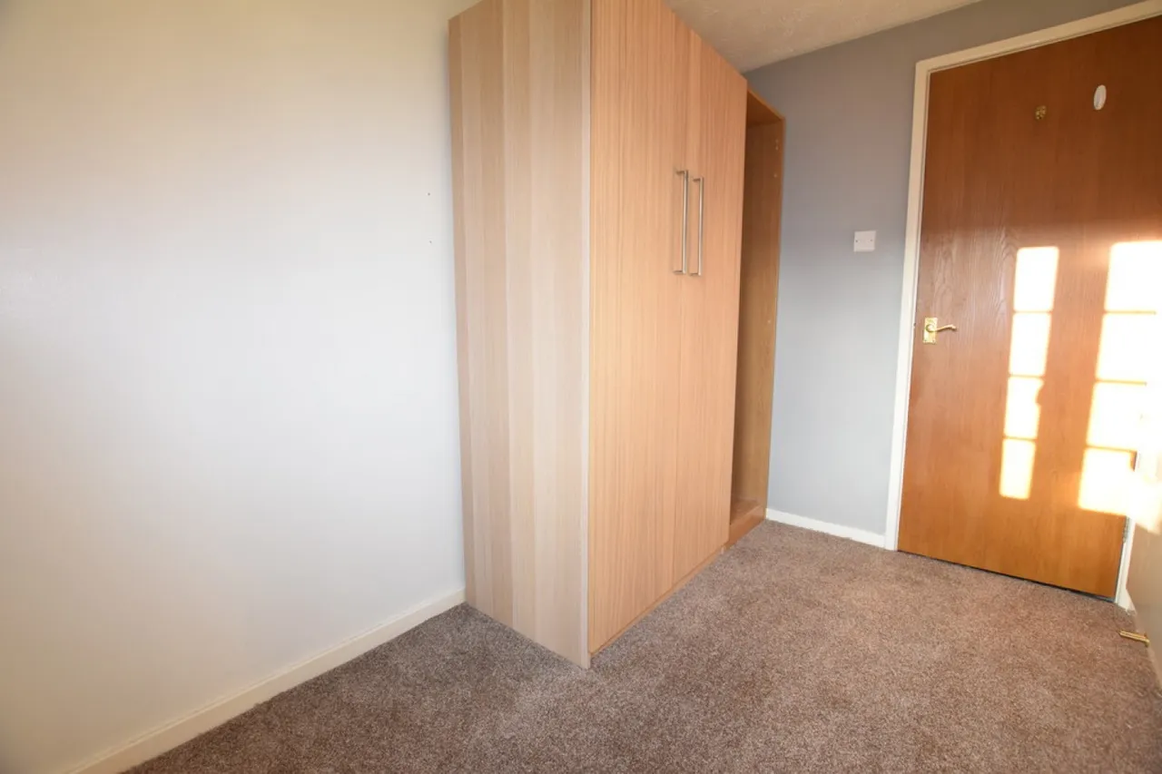 Greenhead Court, Huddersfield, HD1, photo 8