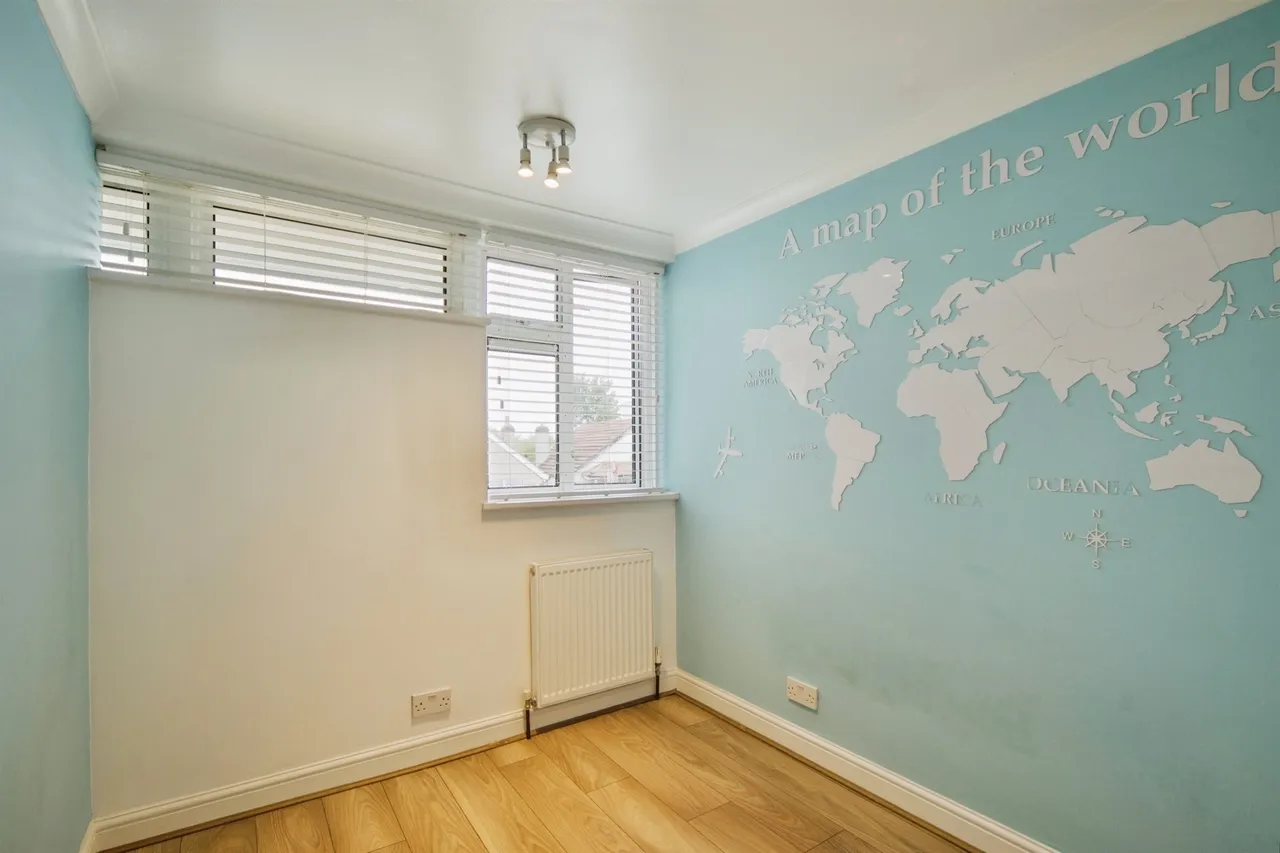 Cherry Tree Lane, Rainham, photo 7