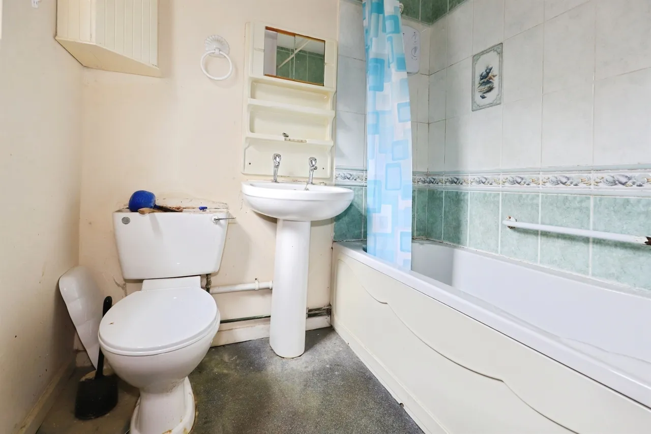 Sutton Road, KIDDERMINSTER, photo 7
