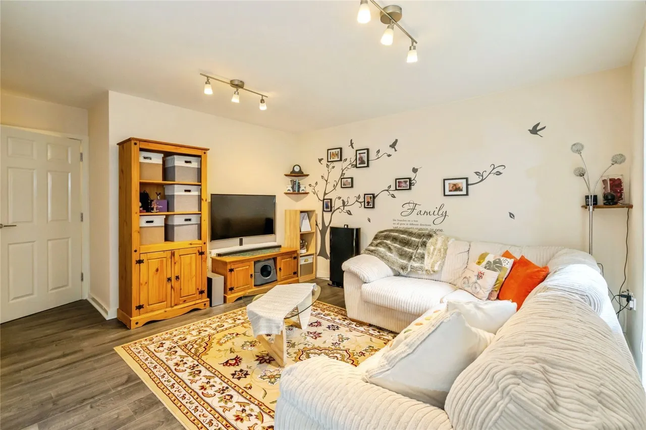 Longley Road, Chichester, PO19, photo 3