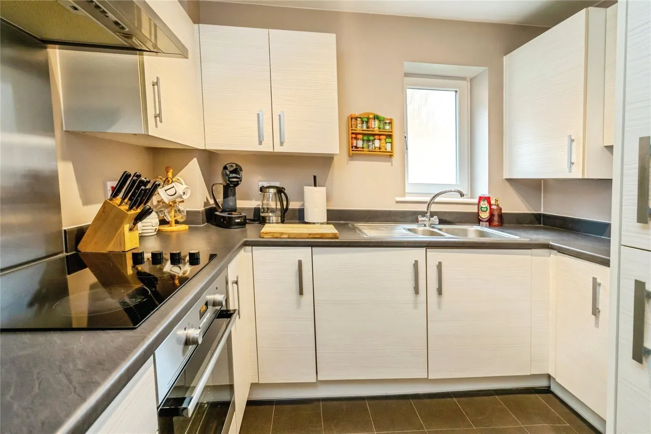 Longley Road, Chichester, PO19, photo 4