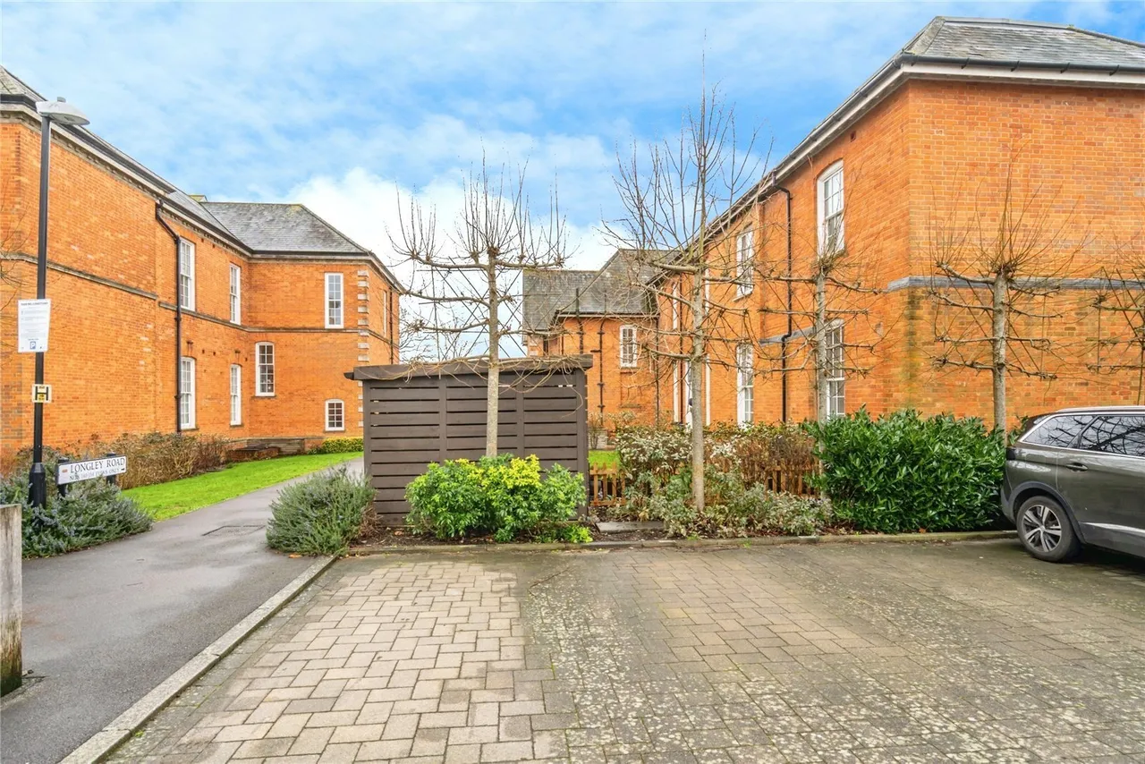 Longley Road, Chichester, PO19, photo 10