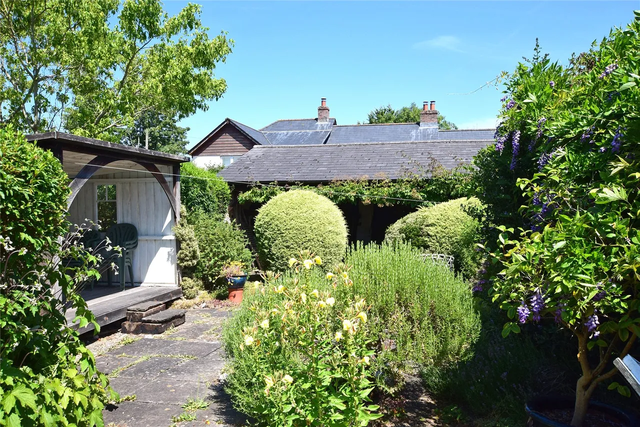Elm Farm Lane, Colyford, Colyton, Devon, EX24 6QS, photo 2