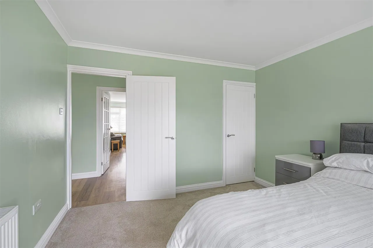 Horsham Avenue, Peacehaven, photo 10