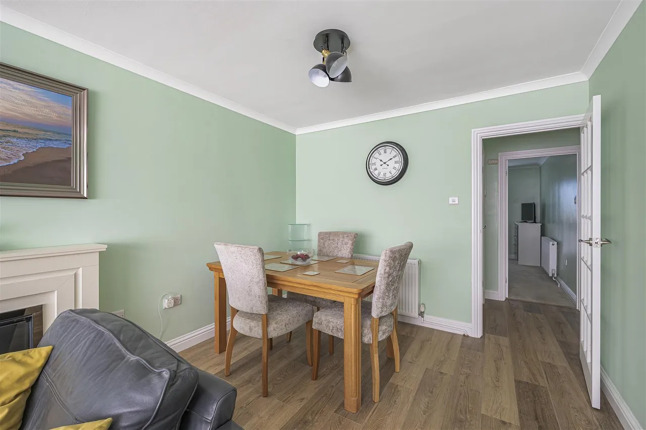 Horsham Avenue, Peacehaven, photo 25