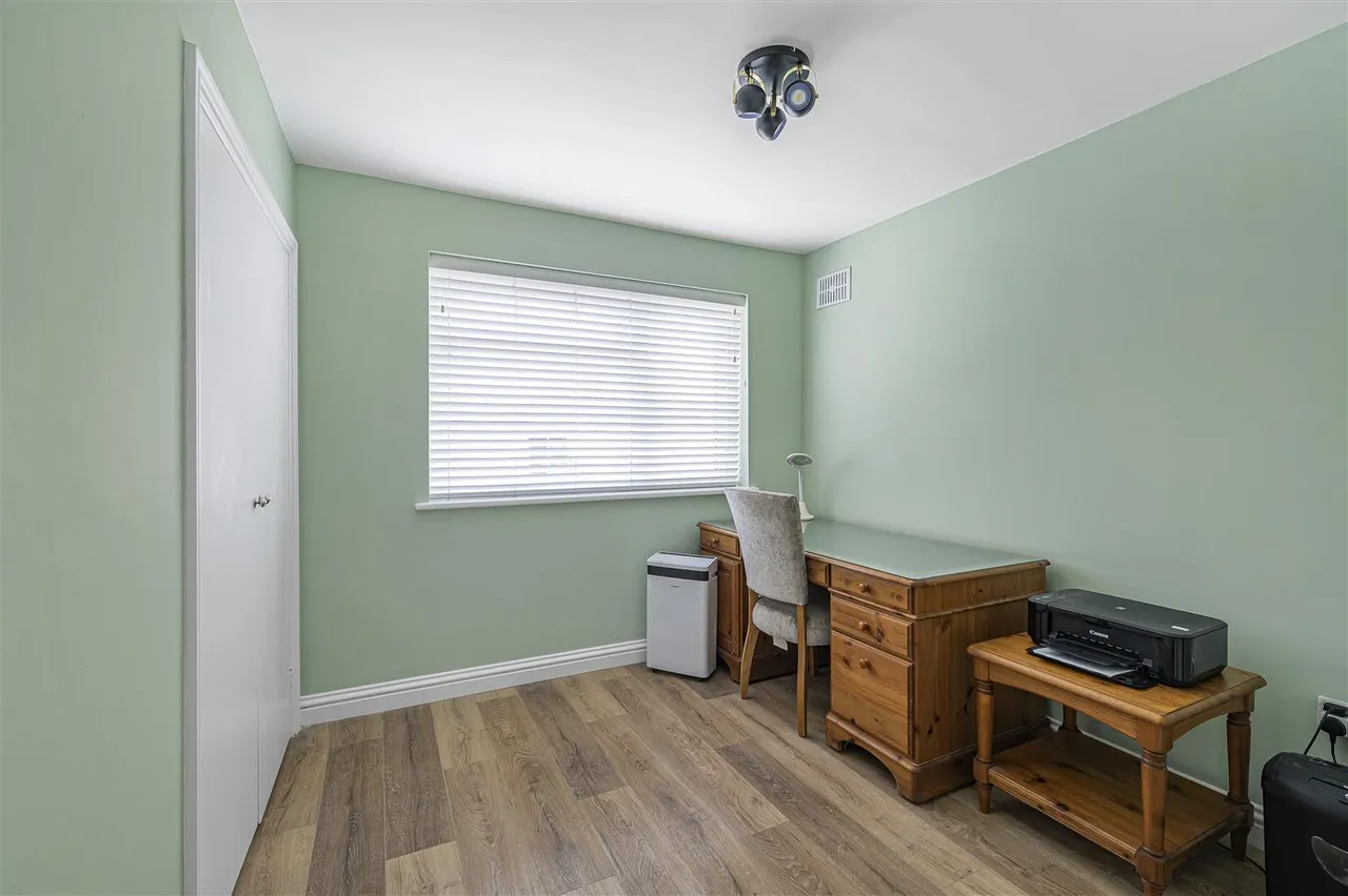 Horsham Avenue, Peacehaven, photo 15