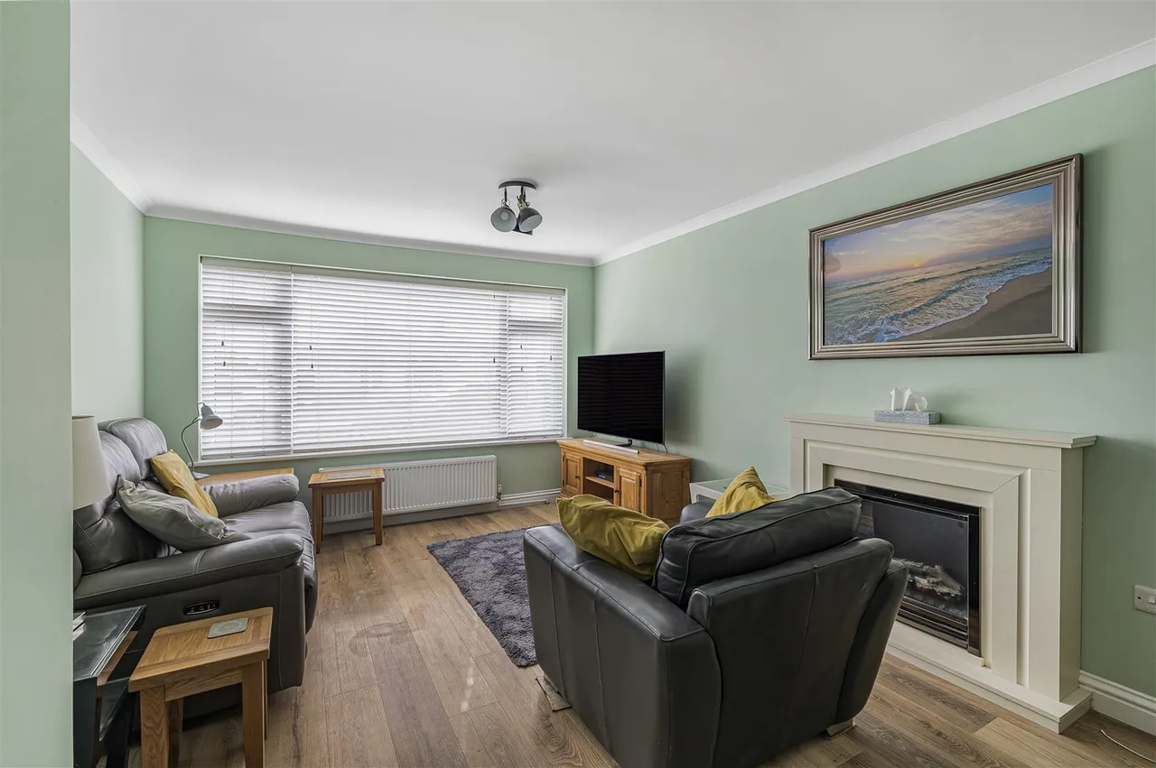 Horsham Avenue, Peacehaven, photo 8