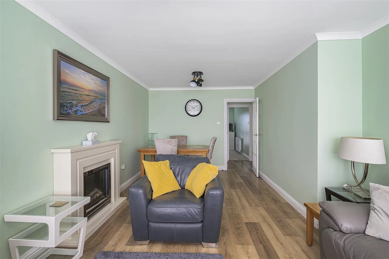 Horsham Avenue, Peacehaven, photo 21