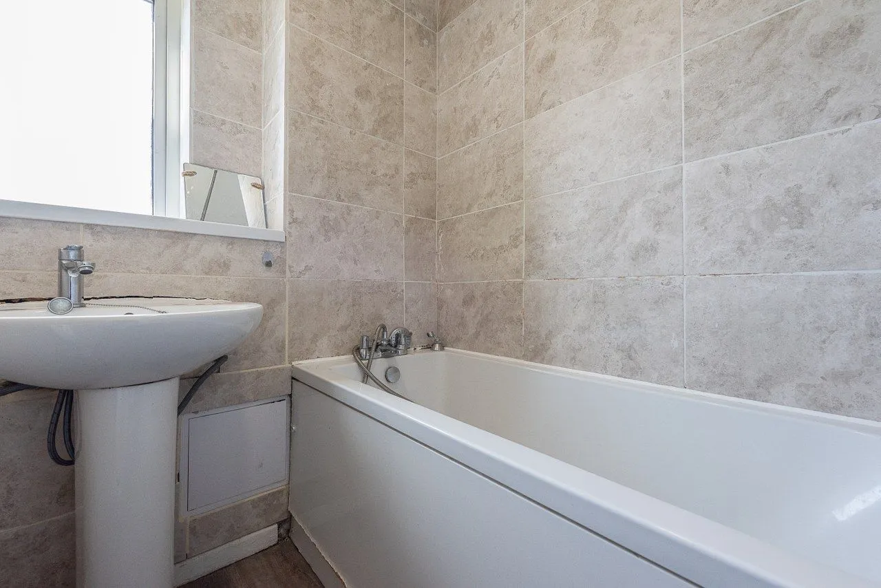 Oak Way, Crawley, RH10, photo 9