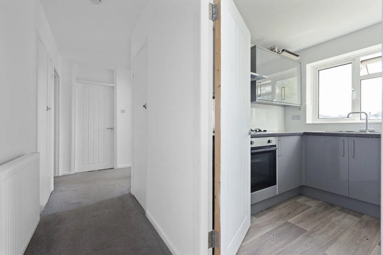 Oak Way, Crawley, RH10, photo 5