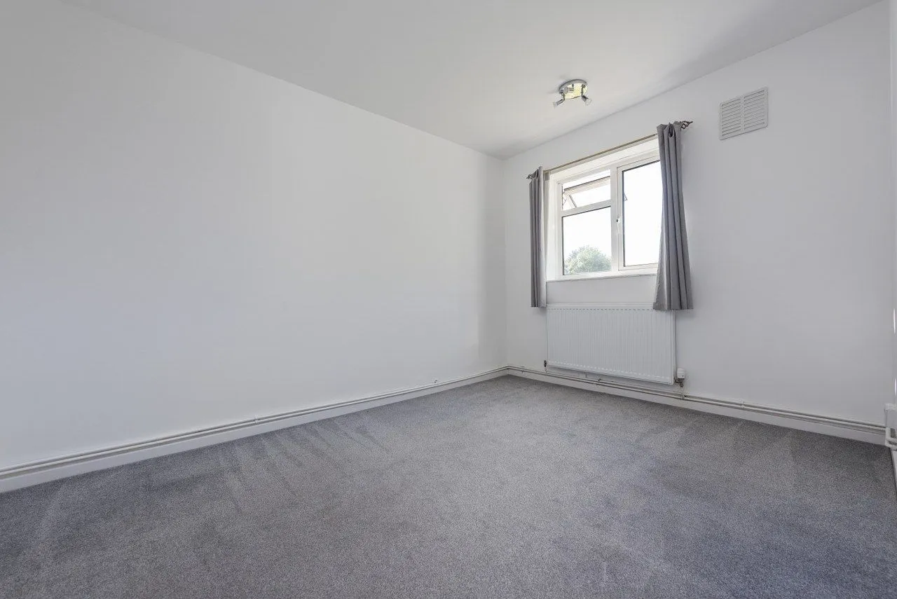 Oak Way, Crawley, RH10, photo 22