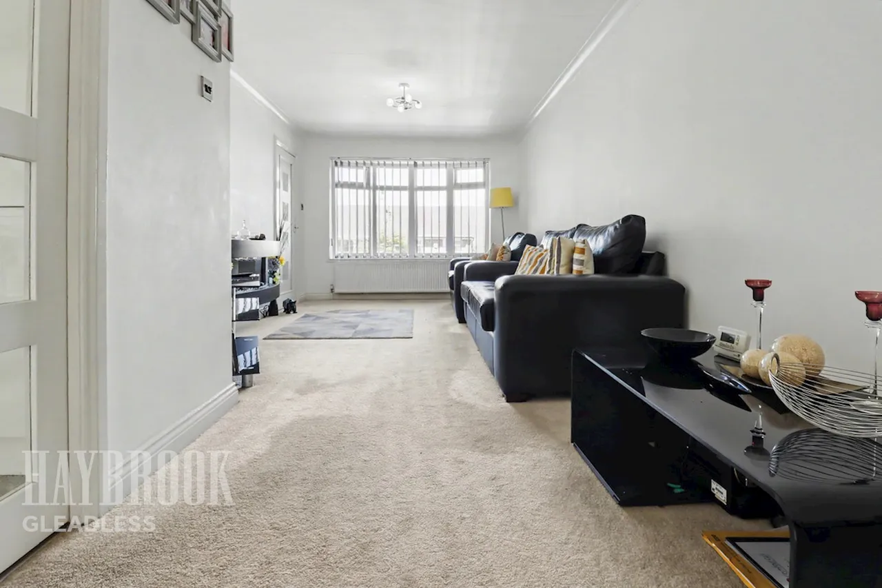 Crispin Drive, Sheffield, photo 6