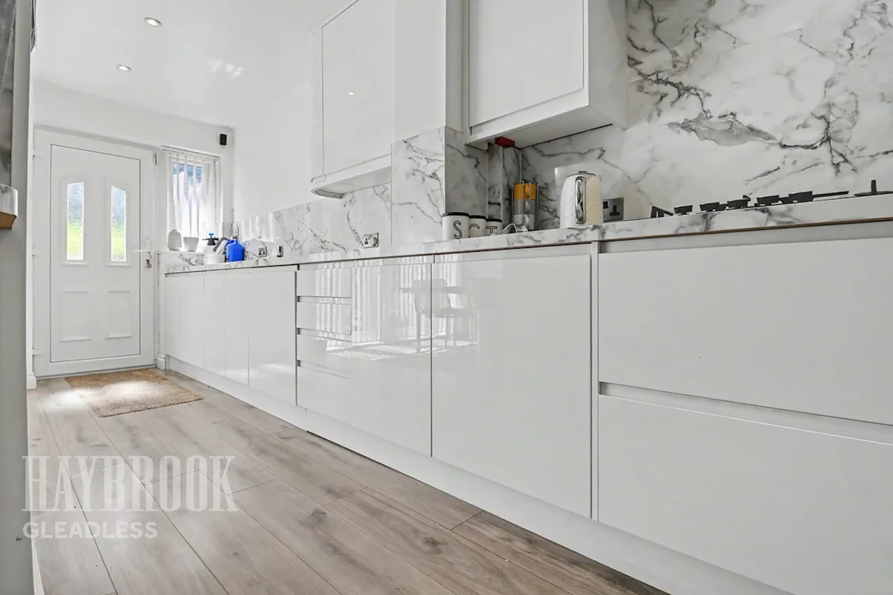 Crispin Drive, Sheffield, photo 9
