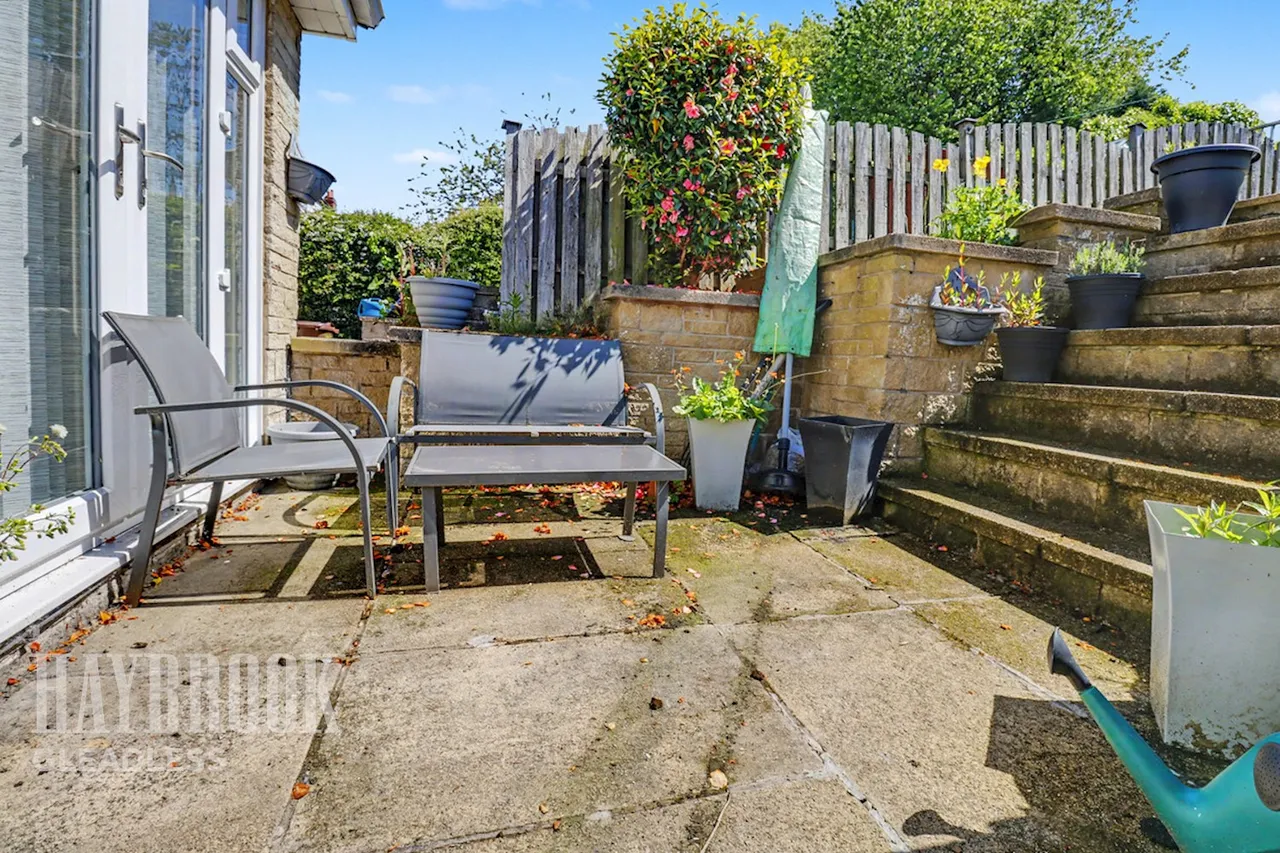 Crispin Drive, Sheffield, photo 26