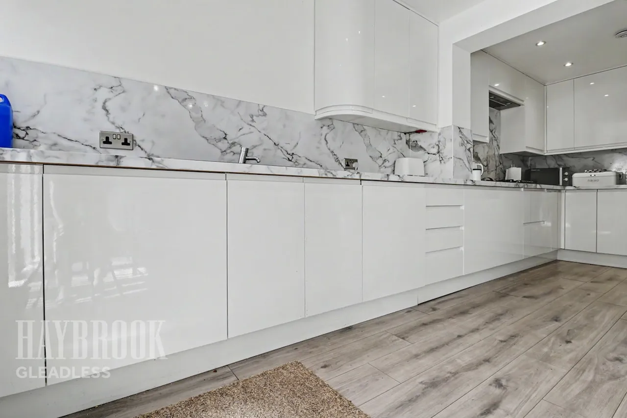 Crispin Drive, Sheffield, photo 12