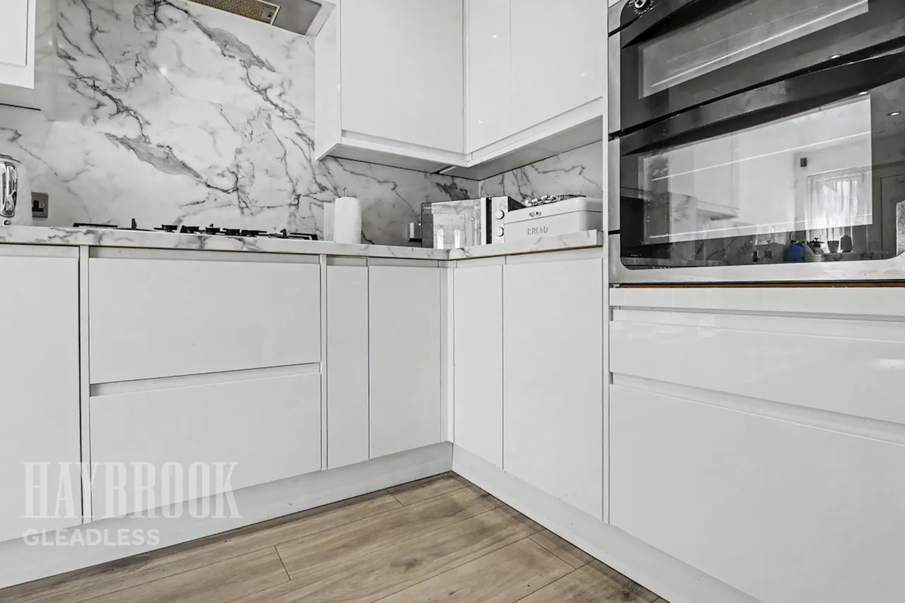 Crispin Drive, Sheffield, photo 10